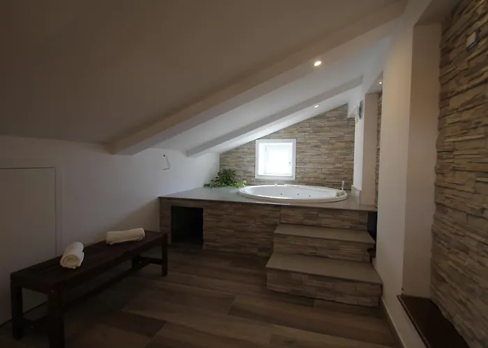 Apartment Maison Eugenie *